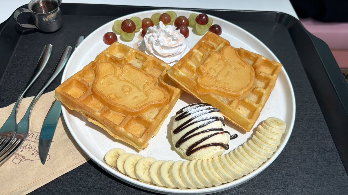 #시나몬롤 #홍대카페 여친이랑 와서 즐거운 시간 보내다 가요