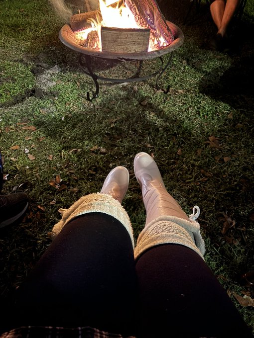 my boots so cute https://t.co/p8lzeIwFf7<a href="/tag/berserk"class="tags"><span>#berserk</span></a>