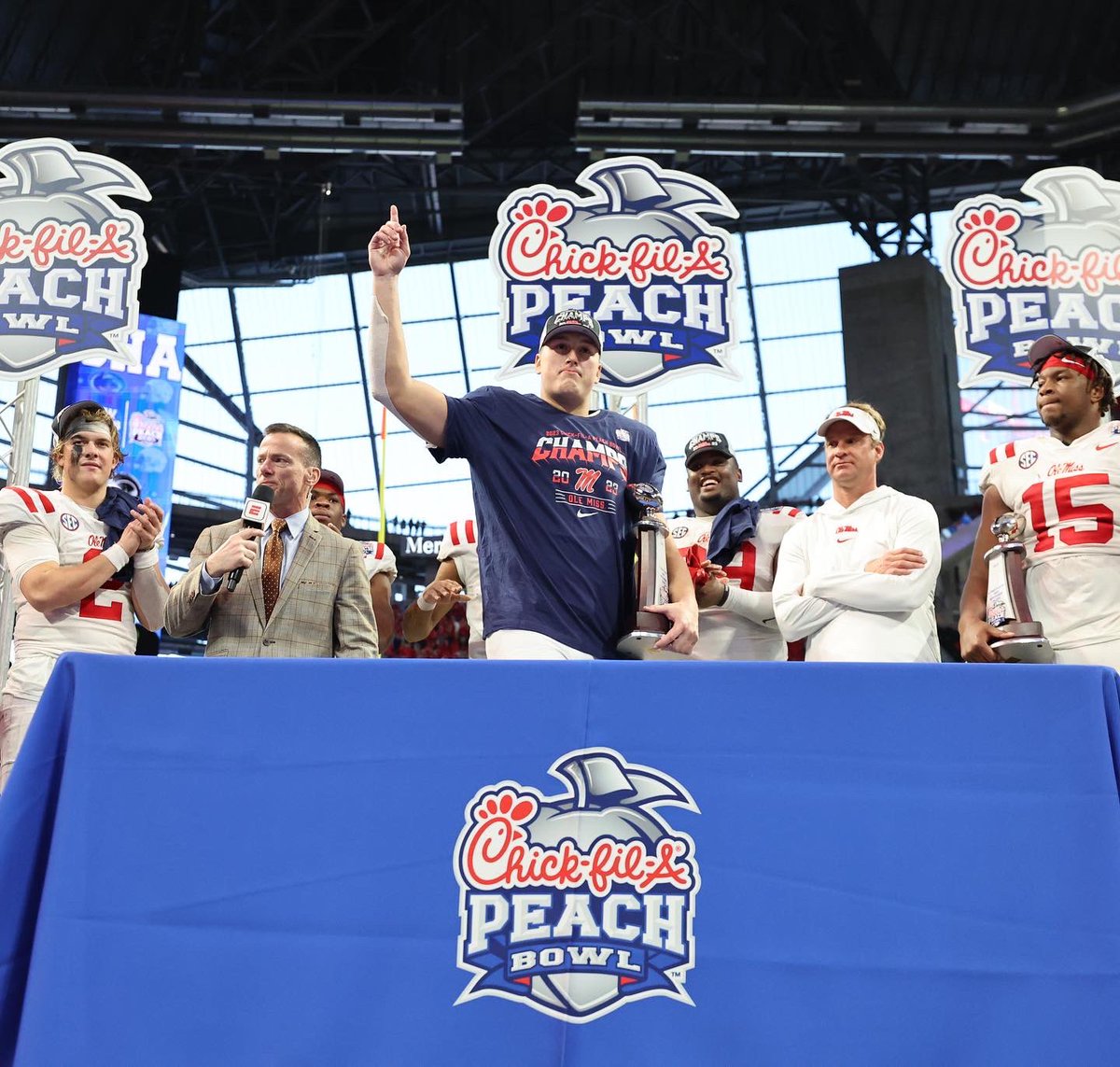 cpkorn12's tweet photo. PEACH BOWL CHAMPS🍑🏆 https://t.co/WM1gEbZrsd