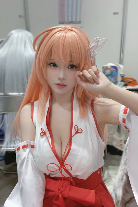 Twitterのコスプレ画像2