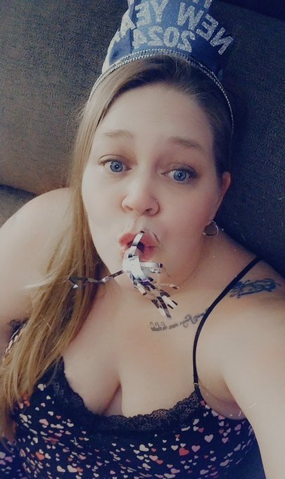 I'm ready to blow into the New Year 🎊 https://t.co/BwaRShuVM7