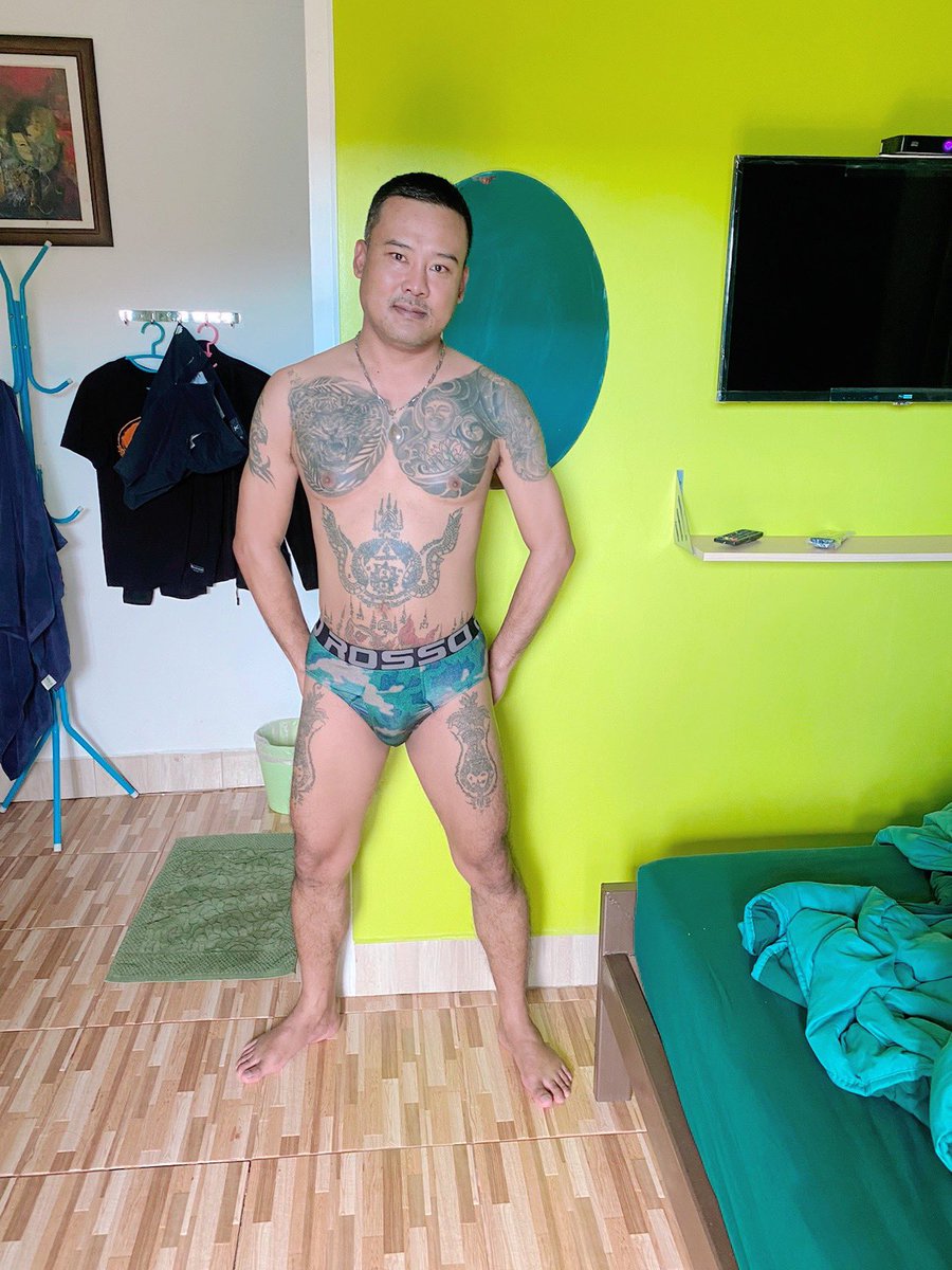 ว่างๆๆ DM มานะครับ สาวๆๆ แม่หม้ายน่ะ  อยากเอาน้ำออก