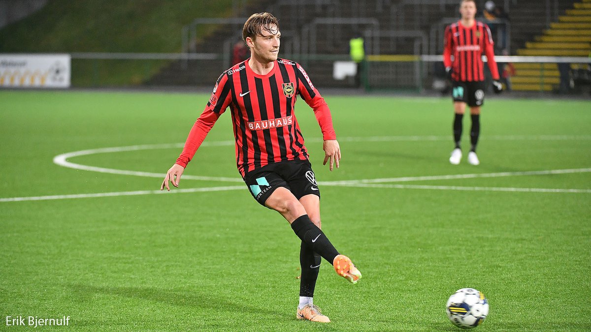 Abris förlänger 🤝

Två säsonger i BP blir fler för Alexander Abrahamsson som har förlängt sitt kontrakt med BP.

📝 Läs mer på bpfotboll.se

📸 Erik Bjernulf
