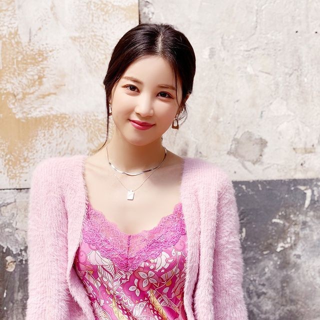 _zuxri's tweet photo. Happy New Year 🙈 🌸 https://t.co/CAMeQyoYuo