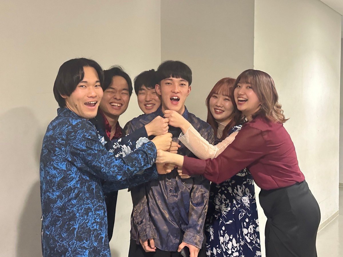 BAYSIDE_304's tweet photo. 🎍happy.*new.･ﾟyear~*°.🎍~💕

あけましておめでとうございます🌺

遅ればせながらWL終演致しました✨️
皆様演奏お楽しみ頂けましたでしょうか？？
残り少ない活動期間もよろしくお願い致します🙏✨️ https://t.co/QshkdtpEaz