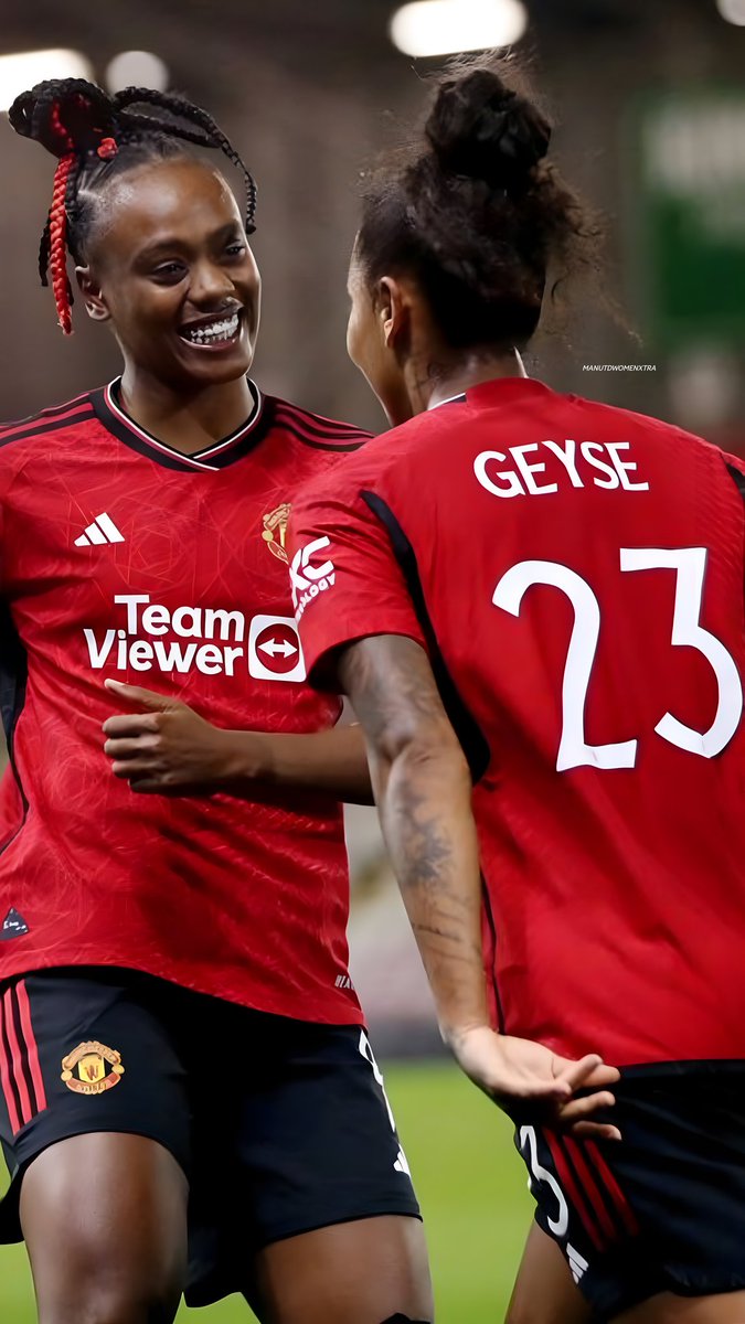 HAPPY NEW YEAR REDS! 2024 MORNING GAIN!!! #MUWomen followers gain!! Drop your handles, like and follow everyone who likes yours. FOLLOW @WrestlDaily @ManUnitedXtra_ & @ManUtdWomenXtra Like and RT appreciated 🔥