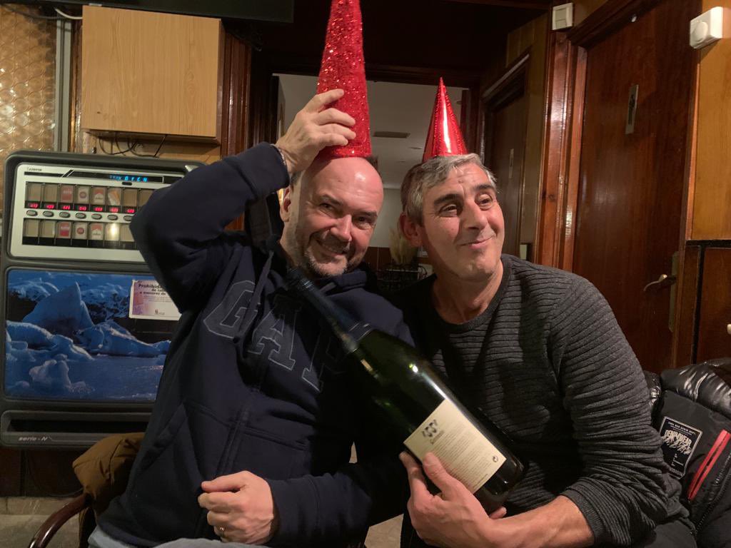 PatrickDGuerre's tweet photo. Happy New Year!! https://t.co/rp3gm3NFJi