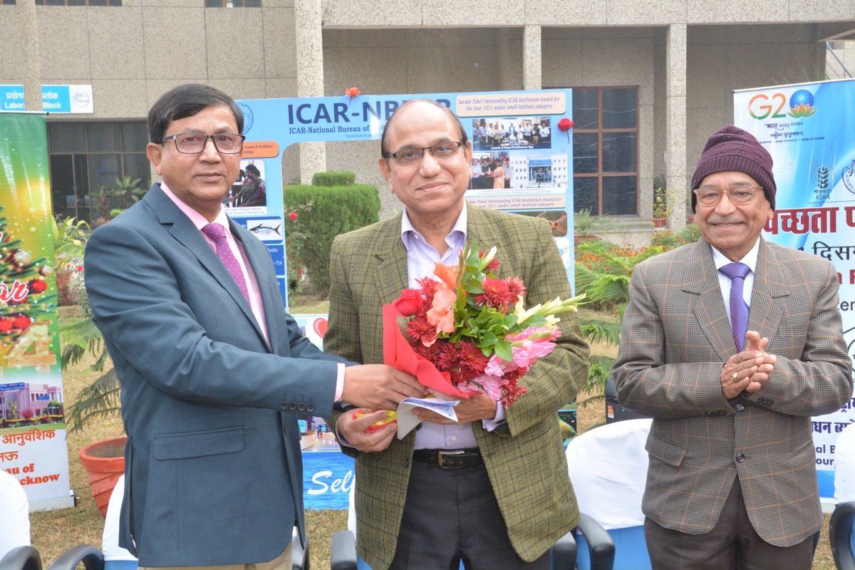ICAR_NBFGR_LKO's tweet photo. 🎉 Happy New Year 2024! 🌟
Dr. U.K. Sarkar, Director, #NBFGR, extended warmest greetings to all researchers, dedicated staff, &amp; scientific community.
2023 was a year of significant achievements.
Let's explore new frontiers, embrace challenges, &amp; make impacts for a better future. https://t.co/HsDnG8WDCC