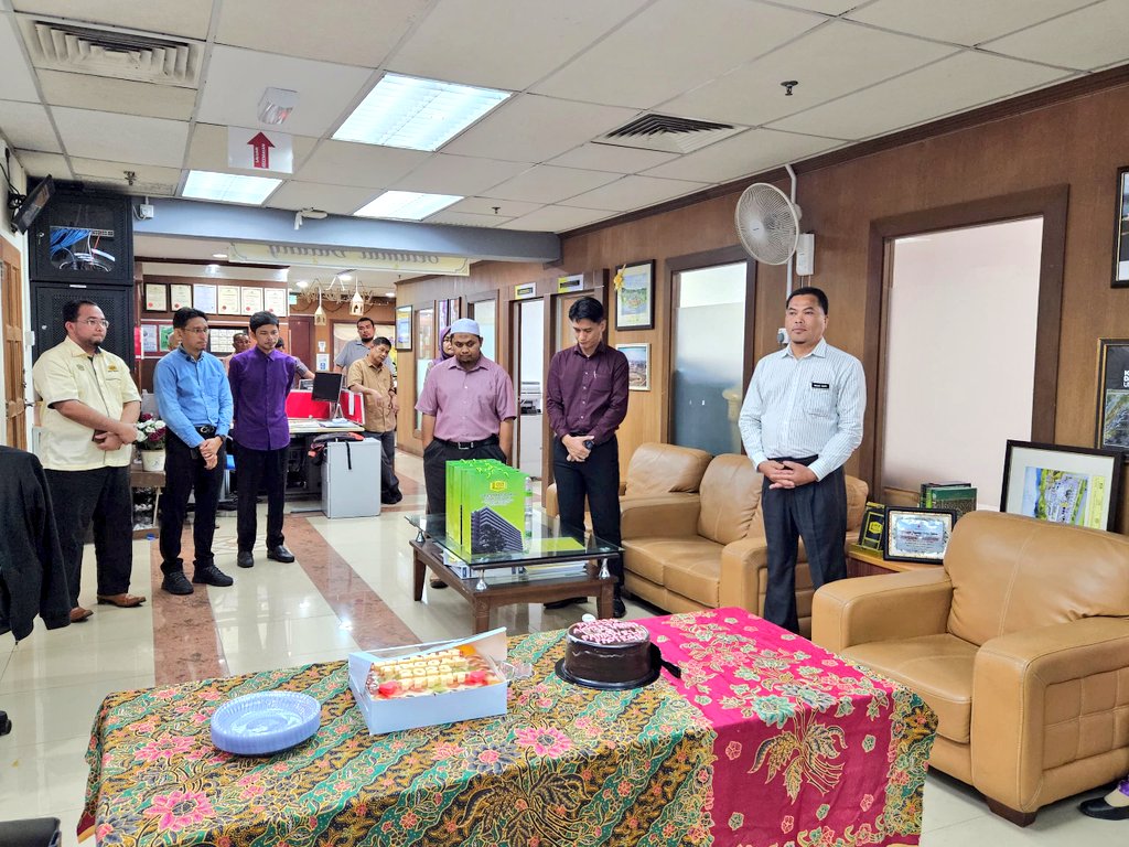 PasukanProjekTrg tweet media