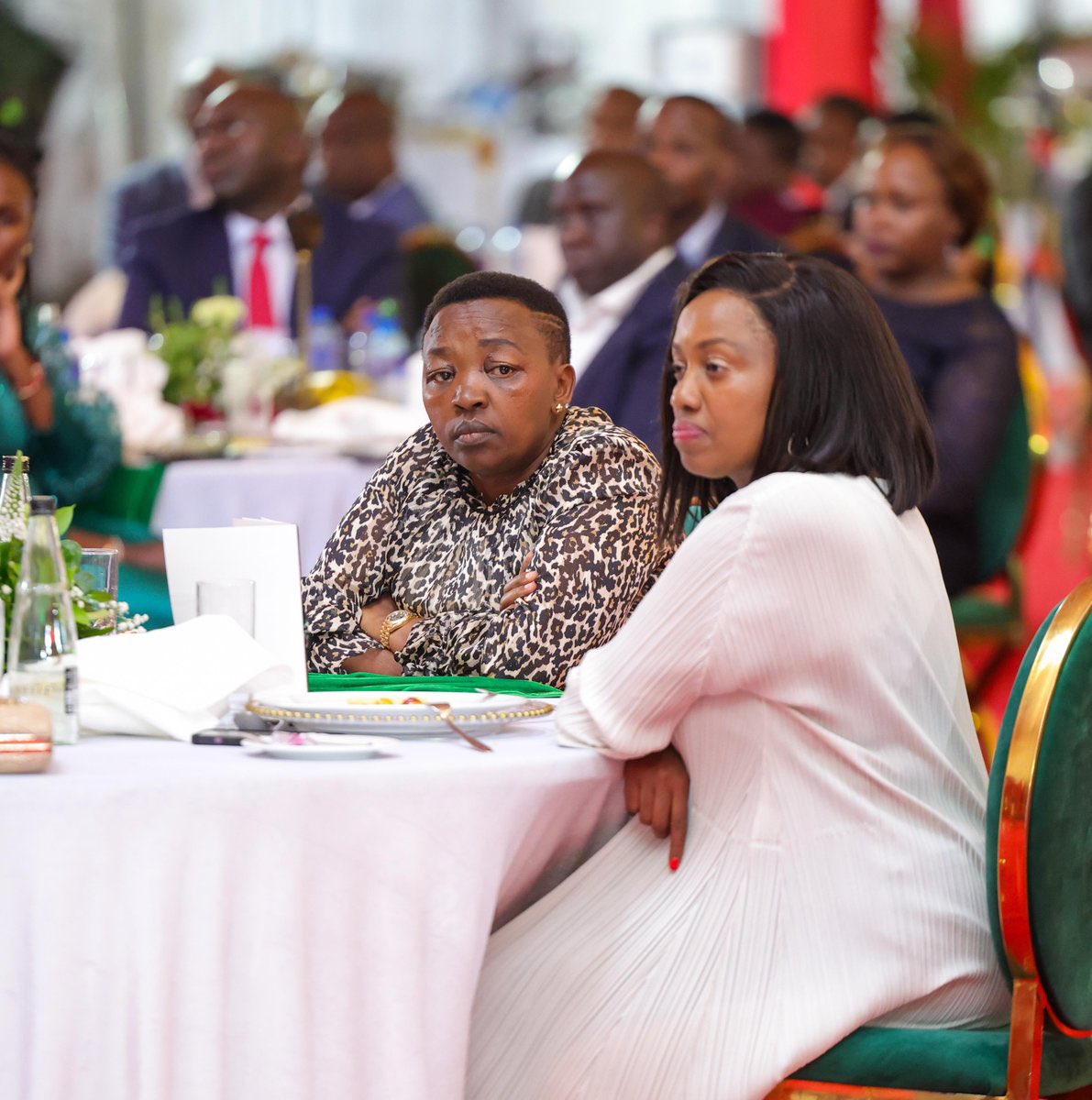 Why is Nigeria's first lady face swelling??

#KenyaVsNigeria