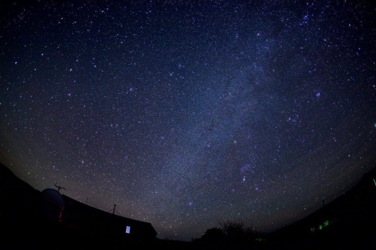 This Month in Astronomy - January 2024. A happy astronomical new year to you all! Here's what's coming up in January - meteors, comets, aurora, and cool weather phenomenon! Read on Substack >>> buff.ly/3THp5Cg  #backyardastronomy #astrophotography