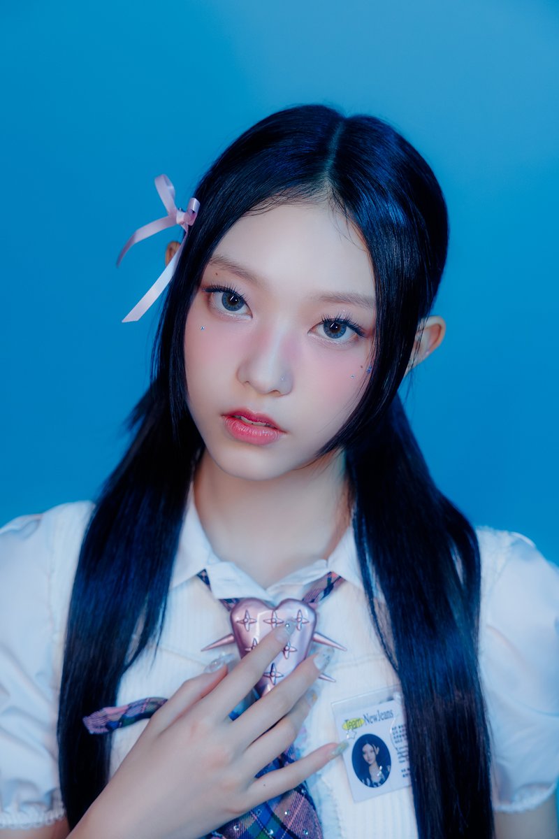 [PHOTO📷] 
NewJeans🎊 @ NYRE 

#NewJeans #뉴진스 
#RockinEve #NewJeans_NYRE
#NewJeans_is_Everywhere