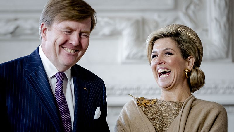 Sluitdegrenzen's tweet photo. "Mooi he, Willem. Het klootjesvolk gaat er dit jaar financieel fors op achteruit, en wij krijgen er minimaal 6 ton bij". https://t.co/PhOJjVtP4P
