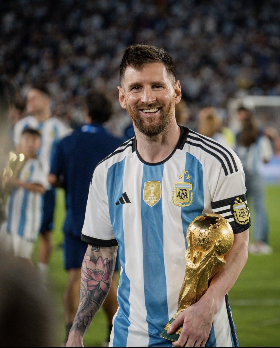 In 2023 Messi, brought the World Cup home to Argentina, won FIFA The Best, won his 8th Ballon d’Or, got out of PSG, won Inter Miami their first trophy in history. What a year. 🇦🇷🐐