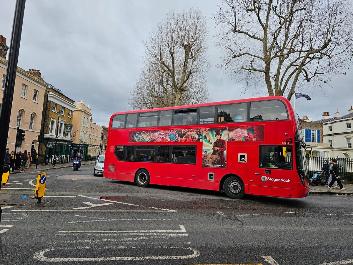 AnaMoretto4's tweet photo. #AllMetalMonday 
#RedLondonBus 
#HappyNewYear 

Greenwich, #London. https://t.co/DEyLXrTabw