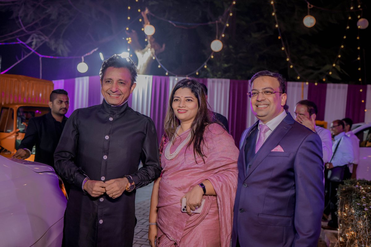 pantomath_group's tweet photo. SukhwinderSingh, renowned for hits like 'Jai Ho,' mesmerized the stakeholders at #Pantomath's 10th Foundation Day. Listen to #MeraHumsafar
https://t.co/BMFmoOEks4 sung by the star himself.
#Progresswithvalues #Pantomathfoundationday #Sukhwindersingh #jaiho #grammy https://t.co/OVXFaTrBCl