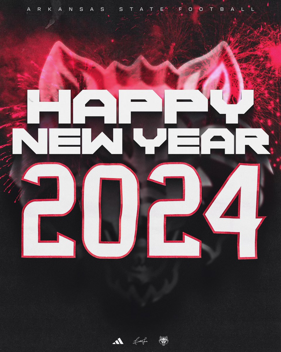 Happy New Year everyone 🥳🎉 #WolvesUp x #ADifferentBreed