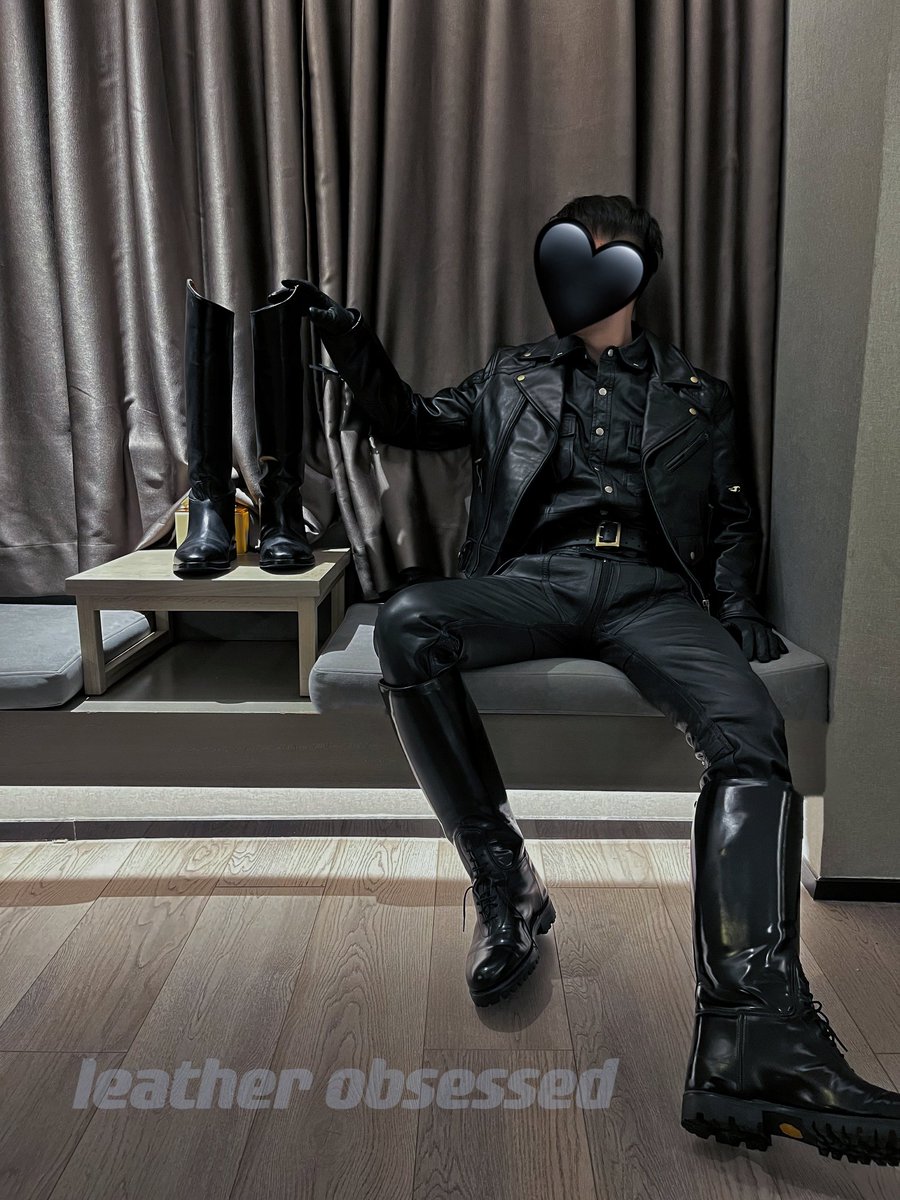 leather_obessed tweet media