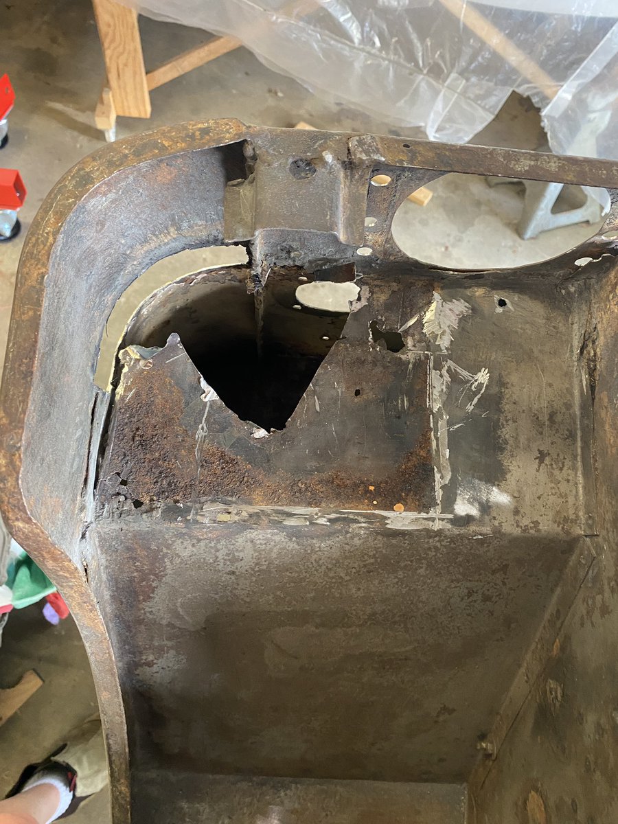 There’s more filler, rust and stick welds as filler. <a href="/JohnsJeepGarage/">John’s Jeep Garage</a> <a href="/KaiserWillys/">Kaiser Willys</a> <a href="/THEJeepMafia/">The Jeep Mafia</a> <a href="/Teggy79/">Alex Tegg</a>