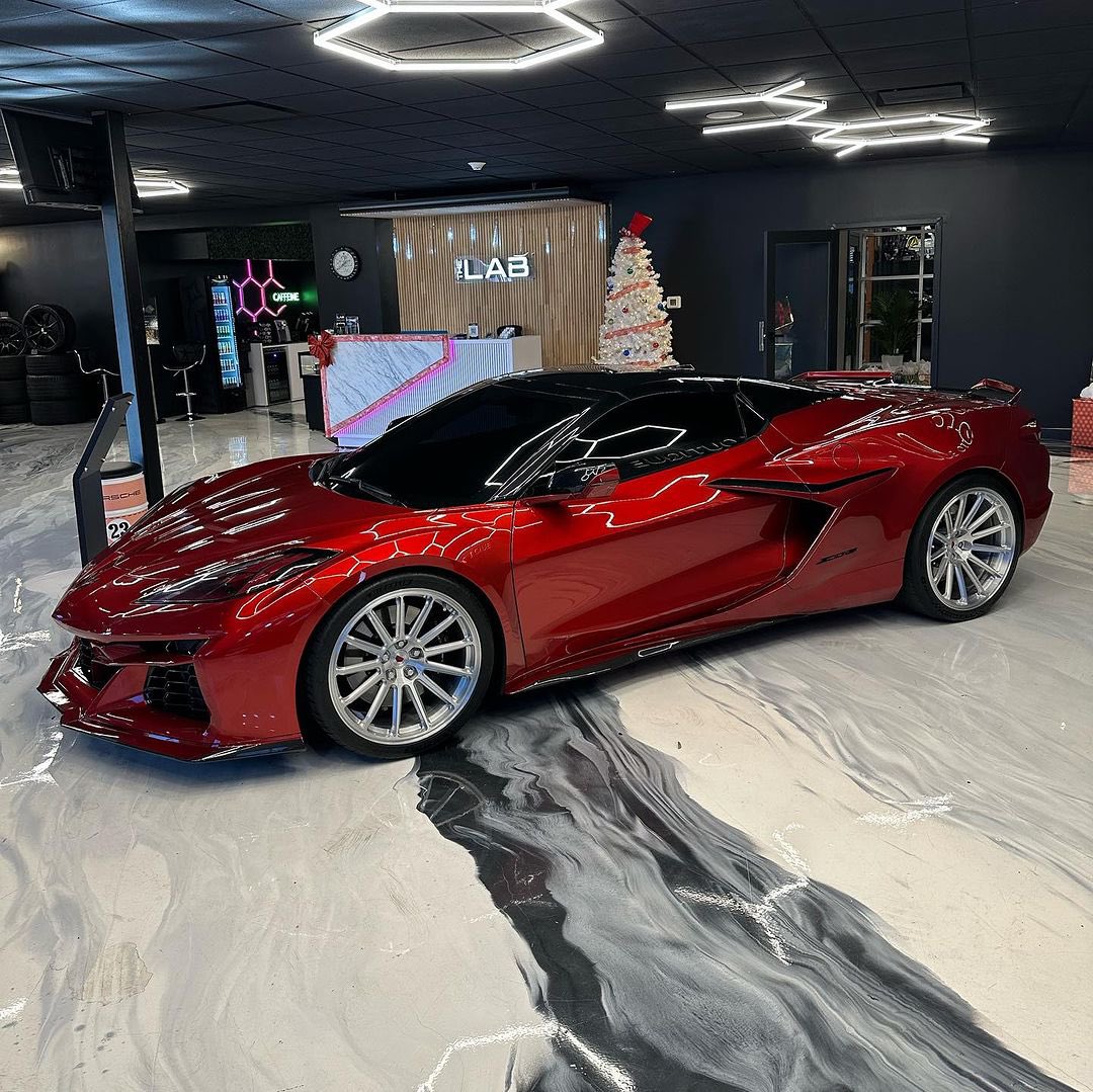c8corvetteblog's tweet photo. Sick Red Mist C8 Corvette Z06 Vert we just posted on our IG (same handle as X)

You so much Go follow us there too https://t.co/3bePLTropm