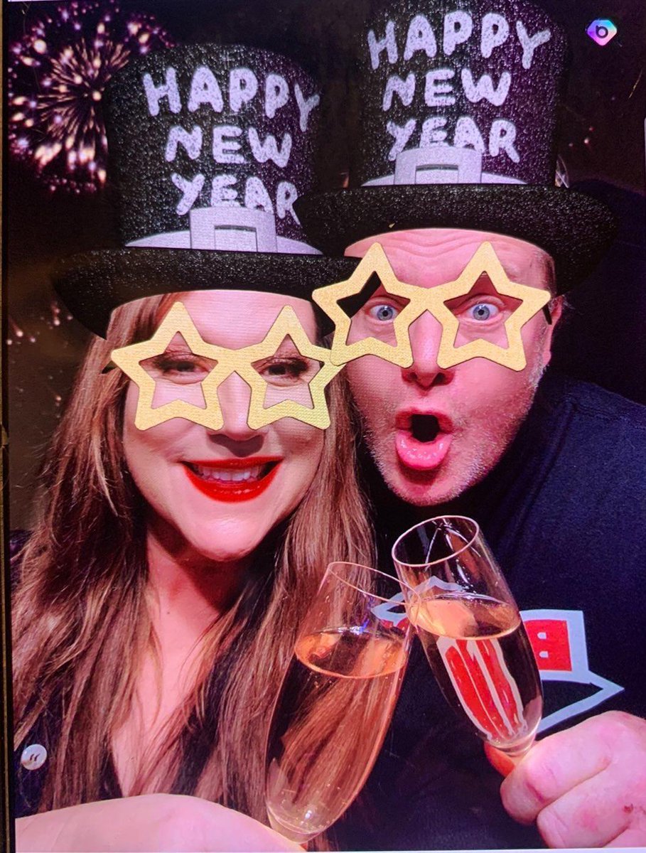 HAPPY NEW YEAR!!! Cheers to a fantastic 2024 🥂😃❤️🤗🤘 #HappyNewYear #HappyNewYear2024