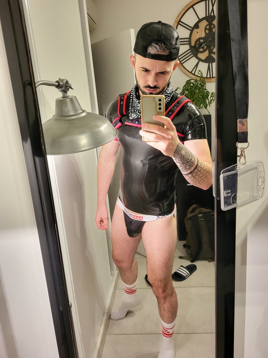 Sly_volpe's tweet photo. Happy New Year, guys✨️

#gayfetish #rubber #scally #chav #lad #NewYear2024 #aasssoxx #tatoo 

https://t.co/Ye5D9CGyEm
https://t.co/hFQ7PJJApf https://t.co/fJaoXSUNwS