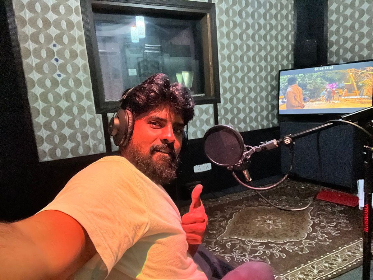 DirSPShakthivel's tweet photo. #ALANGU 

"Dubbing Completed " 

Exciting announcements Soon 📢

 @DirSPShakthivel @DGfilmCompany  @MagnasPro @D_Sabareesh_ @SangamAnbu #Chembanvinod @gunanidhi_dg @kaaliactor #sarathappani 

#HappyNewYear2024 #AlanguThemovie 
#ManVsDog https://t.co/3T1qBObSMW