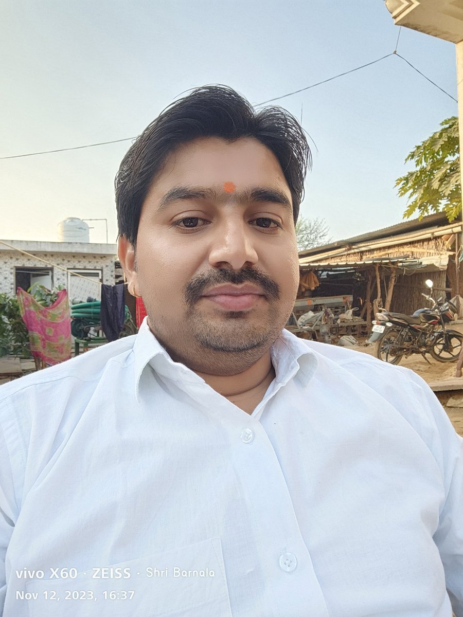 ShriMeena29's tweet photo. ईश्वर आपके परिवार को नए साल में ��मृद्धि,
अच्छा स्वास्थ्य और खुशियाँ प्रदान करें
प्रार्थना है कि आपका और आपके परिवार का 
नया साल मंगलमय और स्वस्थ रहे! 
 𝚂𝙷𝚁𝙸𝚁𝙰𝙼 𝙼𝙴𝙴𝙽𝙰 𝙱𝙰𝚁𝙽𝙰𝙻𝙰, राम राम सा https://t.co/dcaZXJlteD