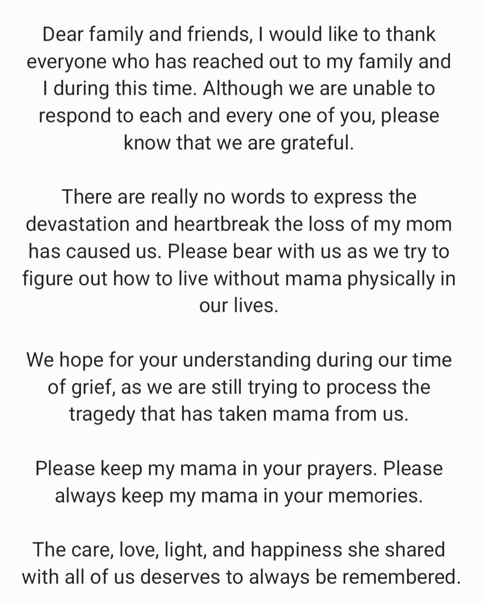 ABSCBNNews's tweet photo. Yakap na mahigpit para sa iyo, Tippy.

Actress and lawyer Tippy Dos Santos-Porcuna sends her appreciation for those who have sympathized with their family as they mourn the loss of their mother.

(Courtesy: Tippy Dos Santos-Porcuna/Instagram)

Related story: https://t.co/3MYM61vuW3