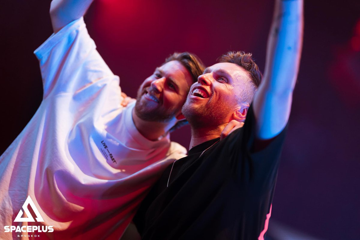I Am ASA (@i_am_asa_) on Twitter photo πΉπ 29th December 2023 β
Thank you <a href="/nickyromero/">Nicky Romero</a> & <a href="/Timmo_Hendriks/">Timmo Hendriks</a> for giving Space Plus Bangkok such an amazing show πππ
<a href="/ProtocolRec/">Protocol Recordings</a> πΉπ 29th December 2023 β
Thank you <a href="/nickyromero/">Nicky Romero</a> & <a href="/Timmo_Hendriks/">Timmo Hendriks</a> for giving Space Plus Bangkok such an amazing show πππ
<a href="/ProtocolRec/">Protocol Recordings</a>