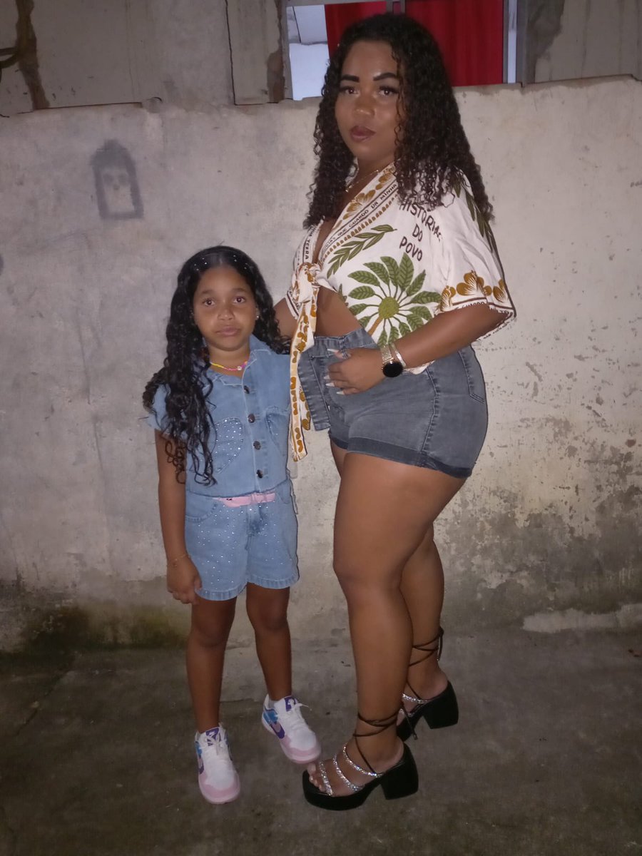 👭❤️🥳