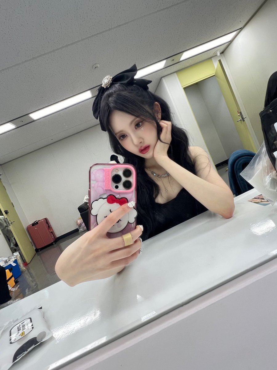 🐩💬
이공이사 웰컴😘

#STAYC #스테이씨 #Sieun #시은