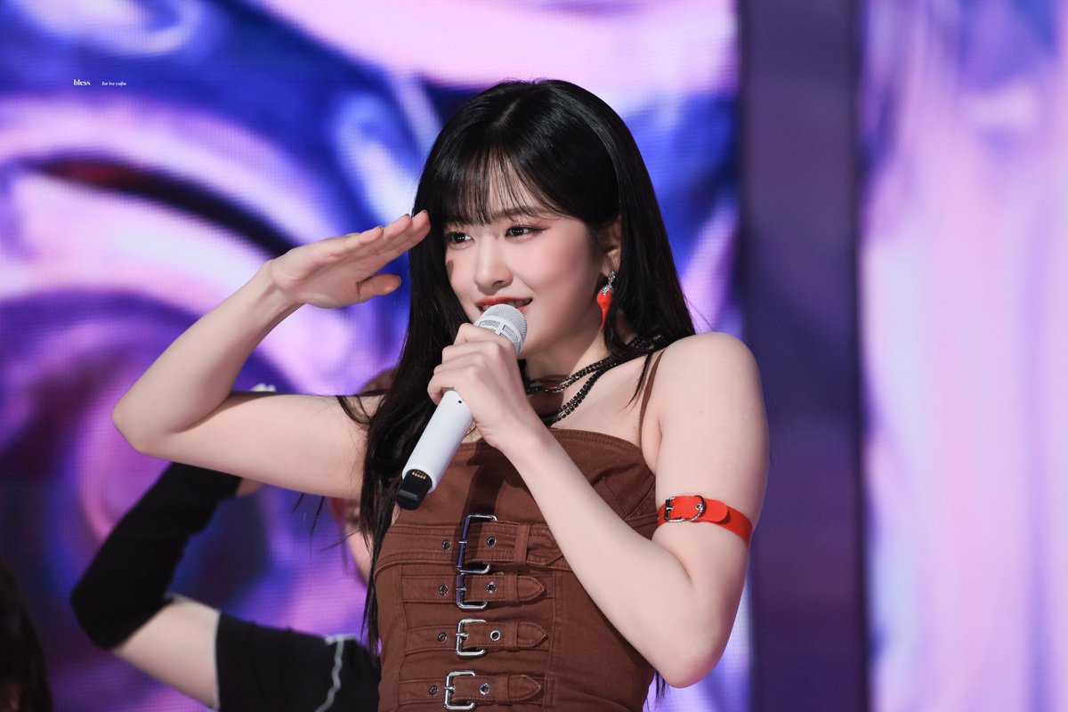 bless_yujin's tweet photo. 231231

#IVE #아이브 #ANYUJIN #안유진 https://t.co/Ibckp9shhl