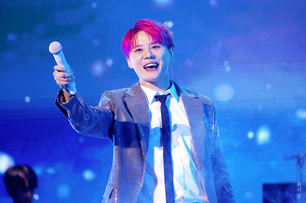 2012 &amp; 2023 이슬을 머금은 나무

“왜냐면 여러분들과 함께 만날 수 있는 건 콘서트밖에 없으니까” 라고 했던 그 첫 시작 

지금까지 실현되고 있는 건 김준수 XIA라서 가능한 것.