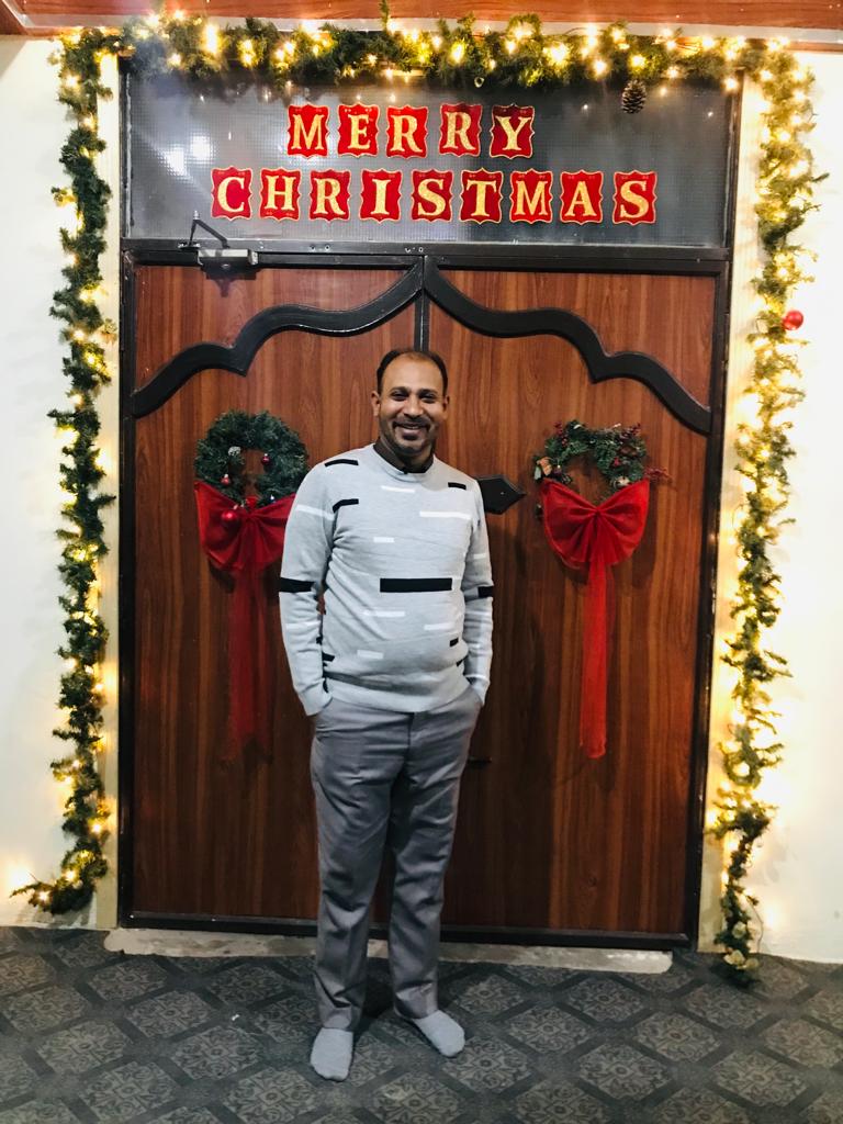 KashifAsmat's tweet photo. Merry Christmas and a happy New Year https://t.co/LXDia0mhHe
