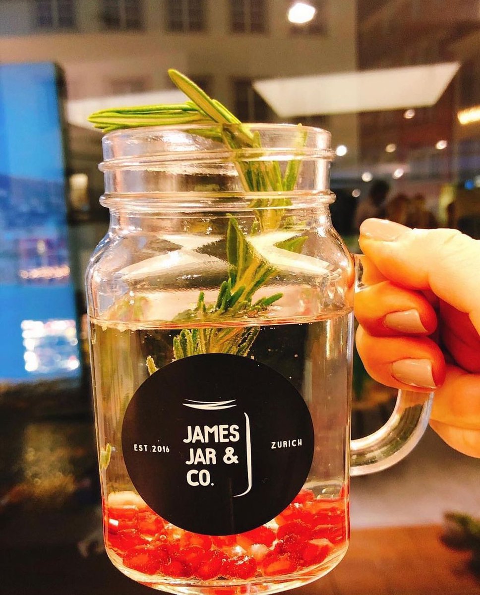 JamesJar2016's tweet photo. Wishing you all a very happy new year ✨
Here’s to 12 new chapters 🥂 https://t.co/Ya9PC5PaD9