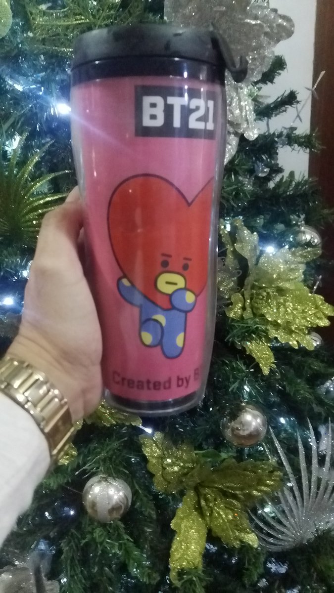 MirthaMarin6's tweet photo. @AndreaArmyCo Andrea Feliz Año 2024, 
Seguiremos con BTS por el camino de la felicidad ...
@BTS_twt @bts_bighit 
#HappyNewYear 
#BTSARMYPROMISE2025 https://t.co/n1QMoMsElO