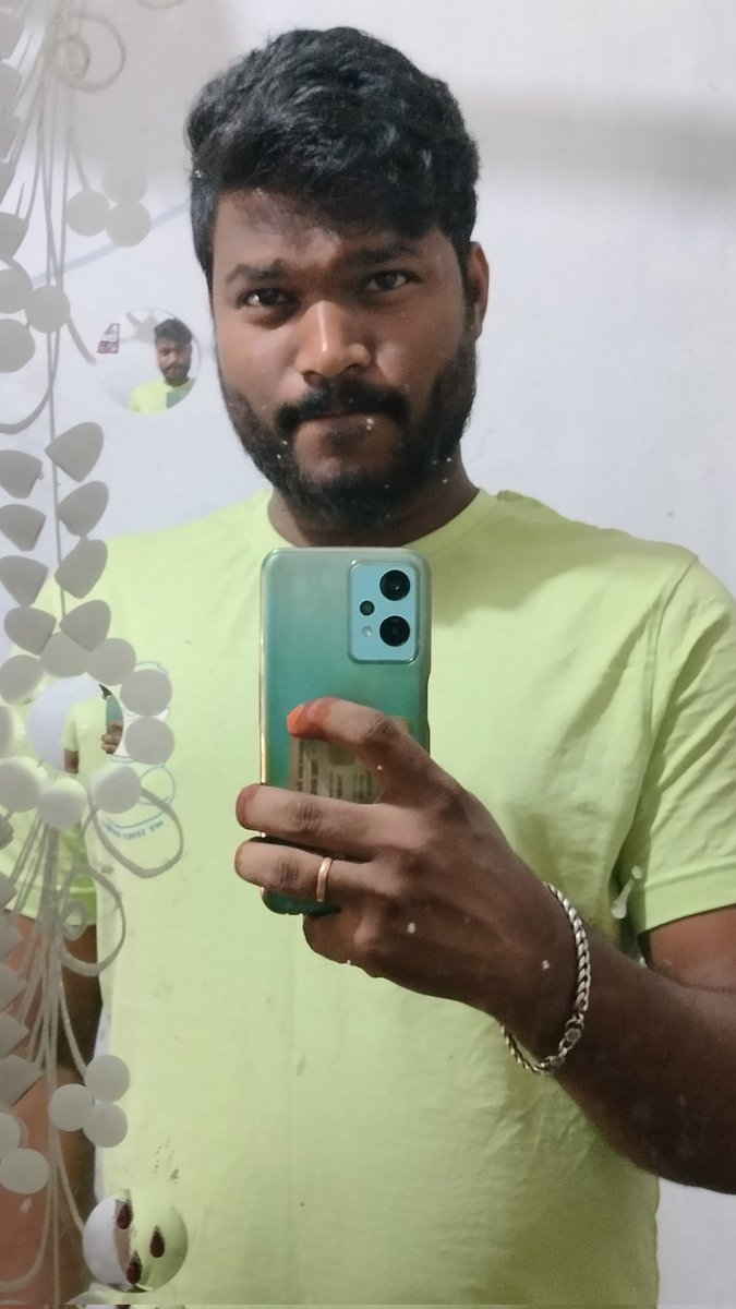 Ak66Ananth's tweet photo. 💥Hey ✨ Happy New Year 🥂❣️ #Happyak https://t.co/Jnq5uV0Vb2