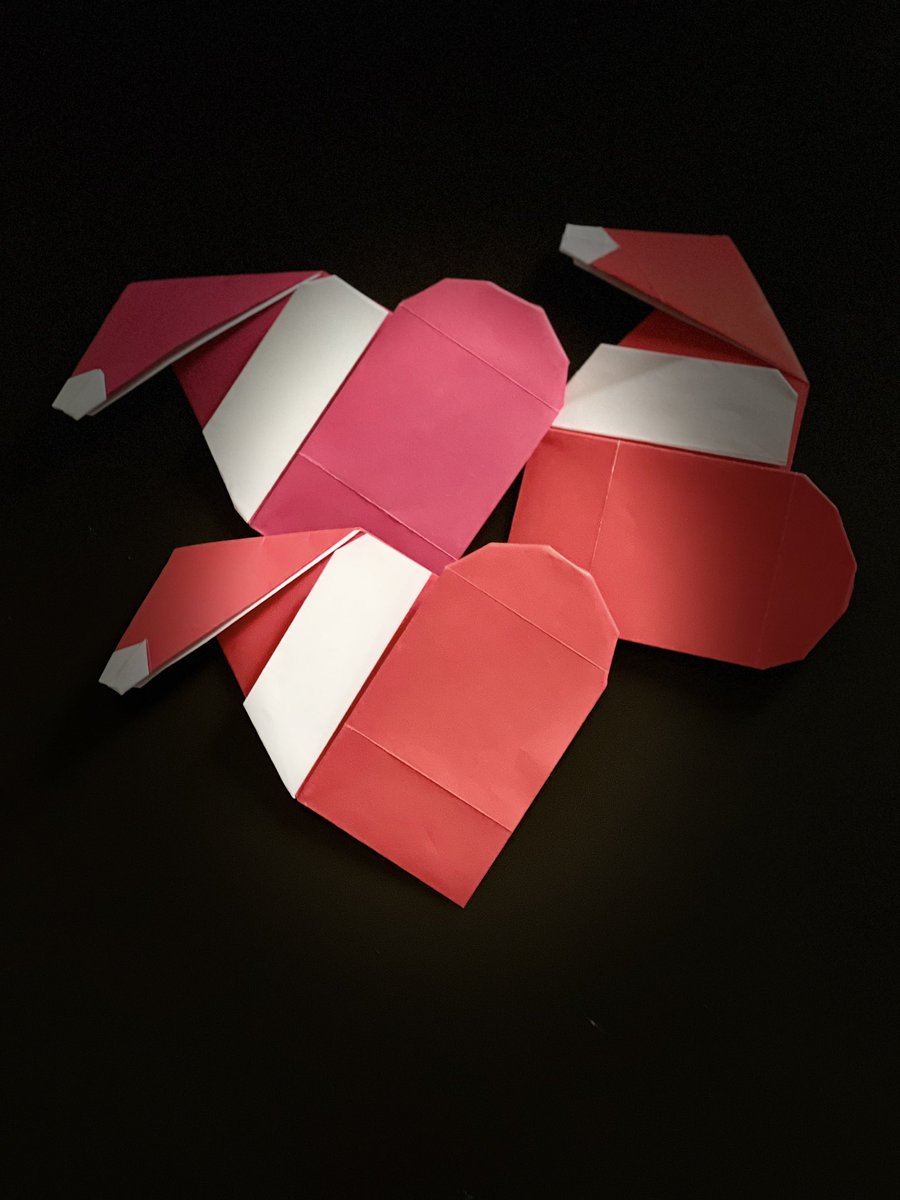 storigami_ebru's tweet photo. Daha güzel günler yaşat bize 2024 #hoşgeldin2024 #storigami
#origami
#origamivehikayekardeşliği
#kağıtkatlamasanatı
#hikayeanlatıcılığı
#storytelling
#storyteller
#storytime
#okulöncesi
@ebrut_aslisen 
Videolarımın tamamına bio’daki linkten ulaşabilir siniz ☝️ https://t.co/HOaBfEDJ35