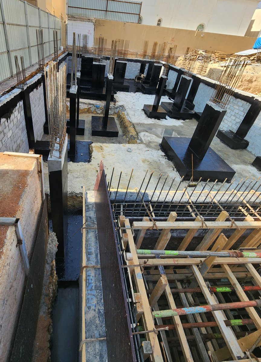 أعمال #عزل #القواعد و #الرقاب قبل البدء بأعمال الدفان للموقع وينصح بإنهاء الإجراءات اللازمة لصب الخزان وتجهيزه وتدعيمه قبل البدء بأعمال الدفان بحيث يتم صب الخزان بعد الانتهاء من أعمال الدفان بشكل كامل