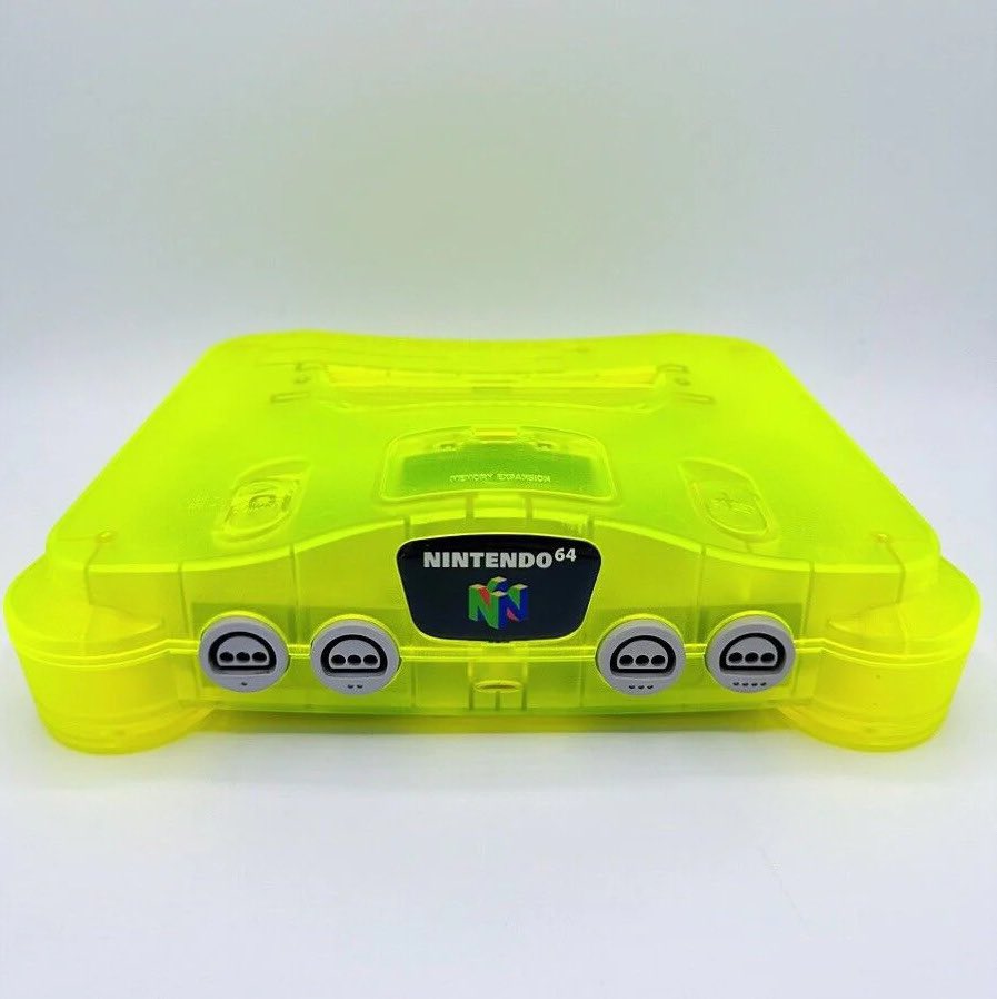 RetaDeCampeones's tweet photo. Se cumplieron 27 años de Nintendo 64, la legendaria videoconsola de Nintendo que se convirtió en una de las más vendidas y exitosas de la historia #N64 #RetaRetro #Nintendo #ConsolasEnElTiempo #Nintendo64 https://t.co/SYtXSUGrkt