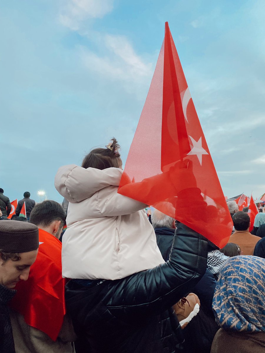 aysuncuk_'s tweet photo. #ForFairFature #weareone #1Ocak2024 
@maturkmen https://t.co/j3hjA14NNS