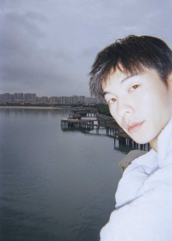 2024.1.1 허광한 x <你的婚礼 여름날우리>
ㄴ아니 왜 이런 걸 아껴두셨던 거예요...?
🔗m.weibo.cn/status/4985392…