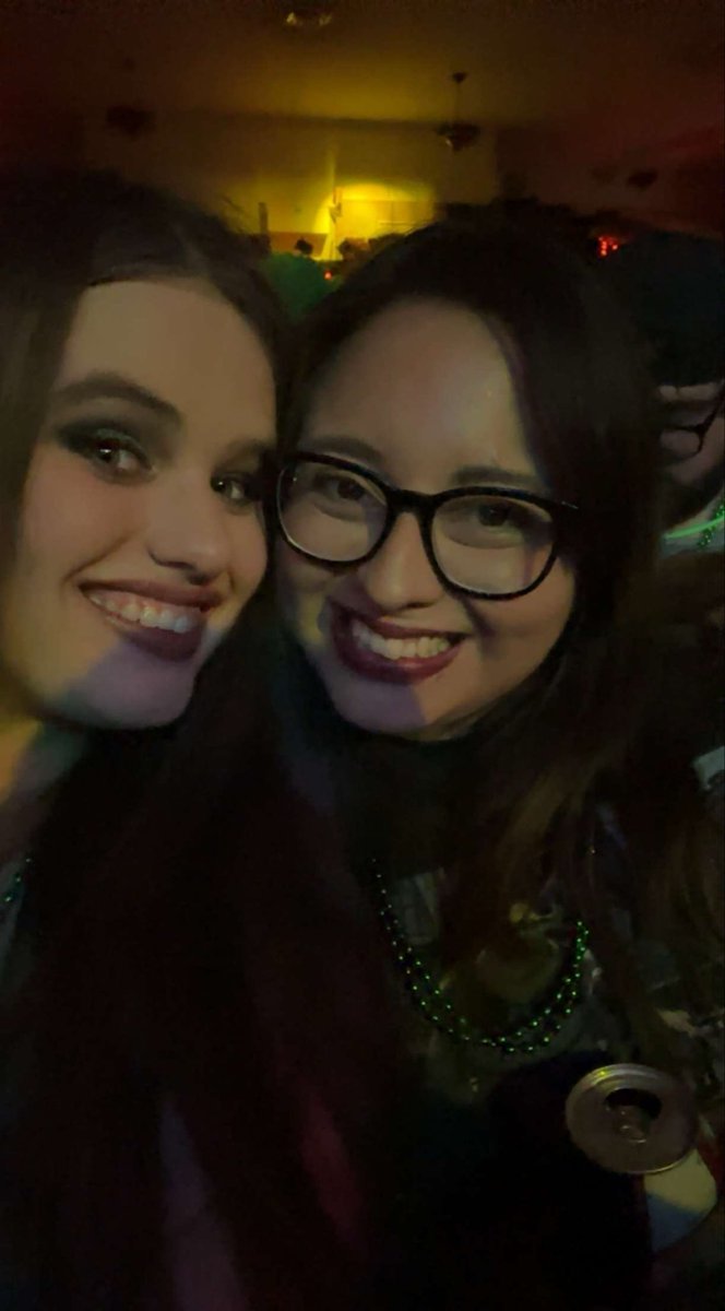 Chapstickzz's tweet photo. 2023 with my best friend. Bring on 2024. Love you @alley_hernand3z https://t.co/3367yU760p