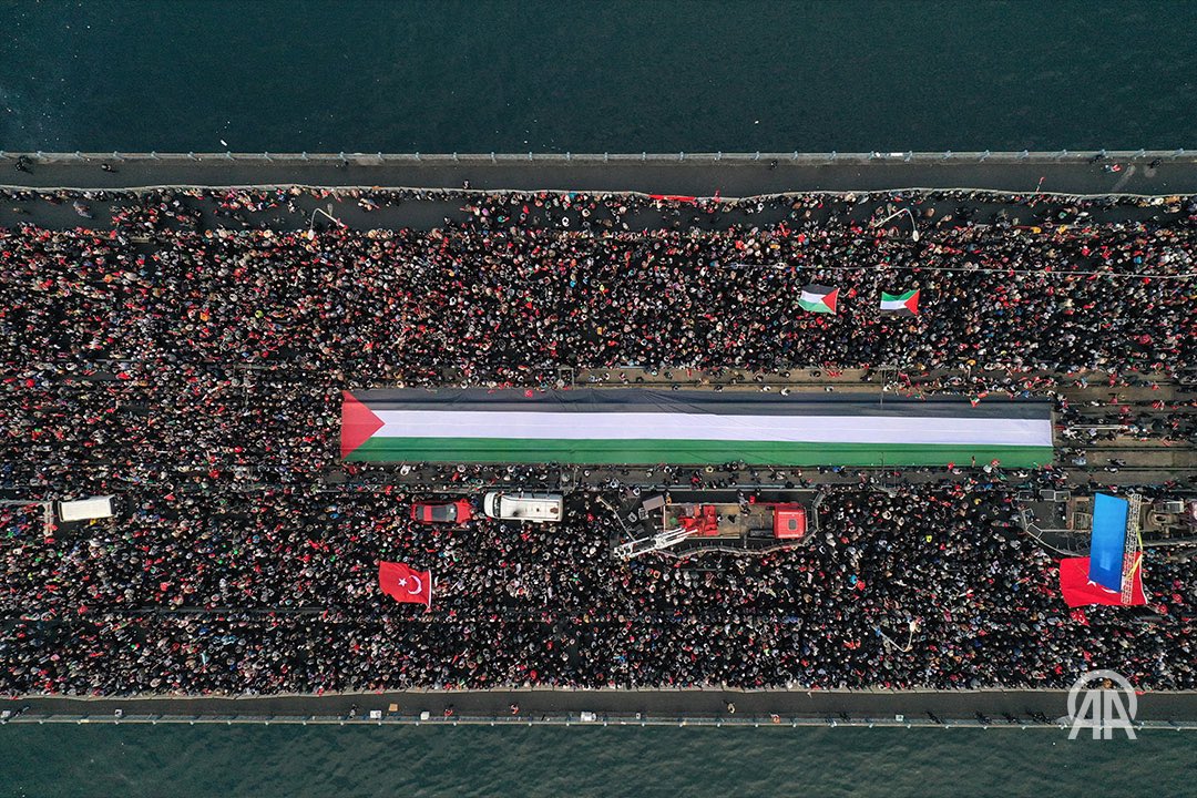 omerrcelik's tweet photo. Kardeşlerimiz için, şehitlerimiz için, Gazze için, tüm Filistin için… #ForFairFuture https://t.co/paXKKaWF0x