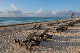maptpacheco's tweet photo. Feliz y buen año 2024 bienvenido, Abra🎊zo grande desde Cancún 

Happy and good year 2024 welcome, big hug from Cancun https://t.co/QglB75TTWv