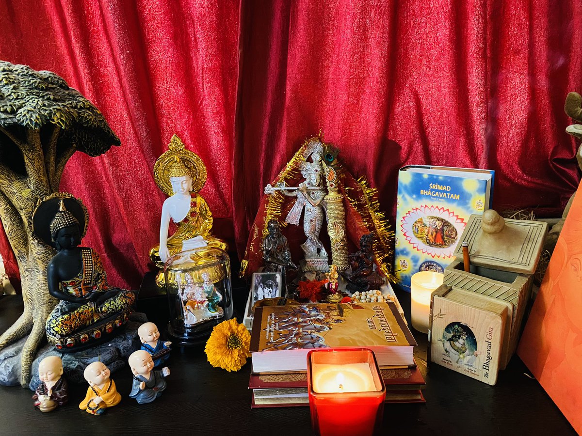 2023 was the most beautiful year because it finally made me realize that more than anywhere else Kanha lives in me. I wish Kanha brings you closer to your real self, connect you with the divine and guide you to build a better future.  #HappyNewYear 
P.s- sharing my divine corner.