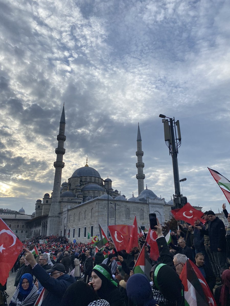 ertuurularslann's tweet photo. ÖZGÜR FİLİSTİN #ForFairFuture https://t.co/Ye0op7BEgW