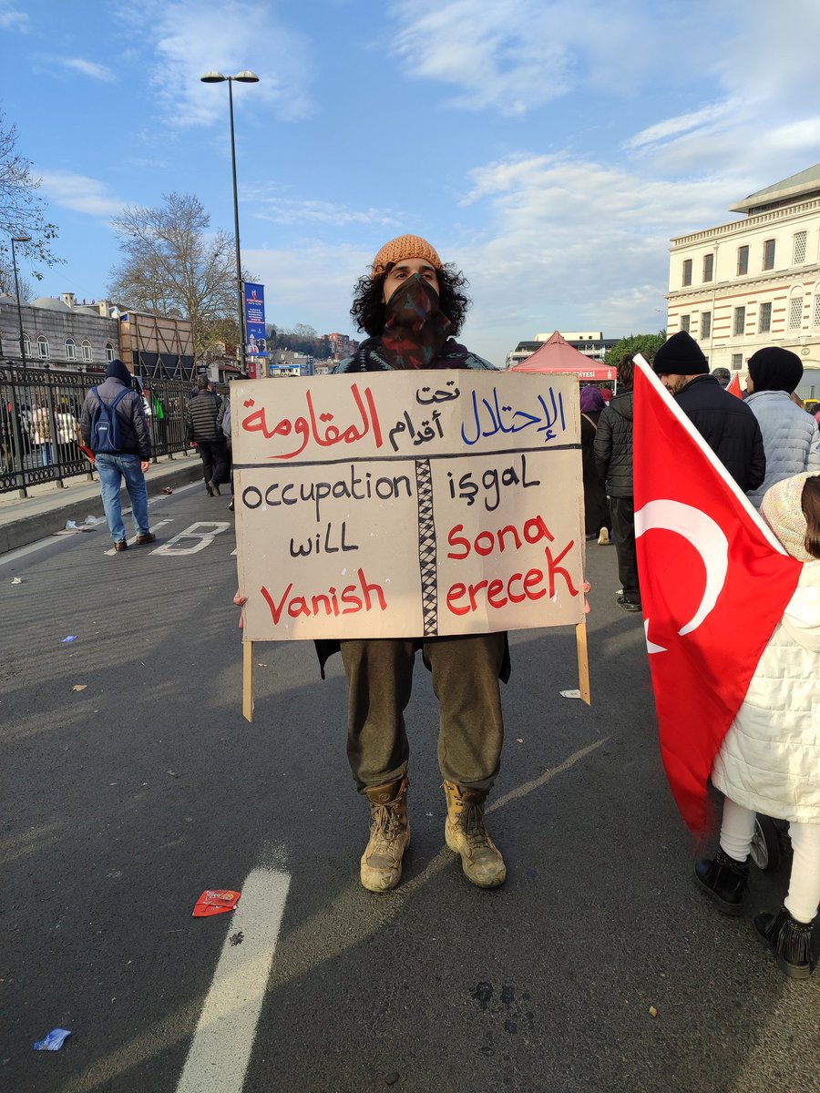 akif2934's tweet photo. Bir sabah gelecek kardan aydınlık https://t.co/5XfZLvFgQm
