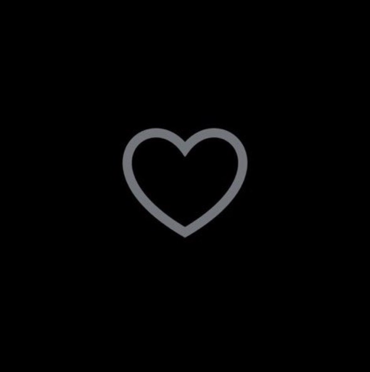 Boobanubba's tweet image. click the ❤️ if you’re in 2024! 

Happy new year everyone 🥂

#HappyNewYear